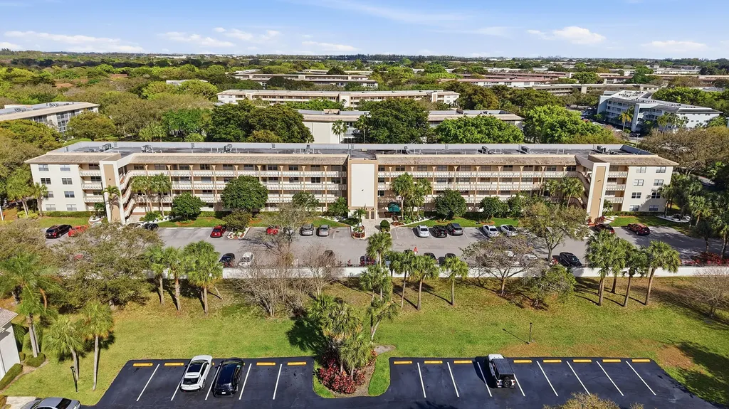 2302 Lucaya Lane Coconut Creek FL 33066