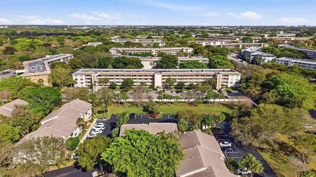 2302 Lucaya Lane Coconut Creek FL 33066