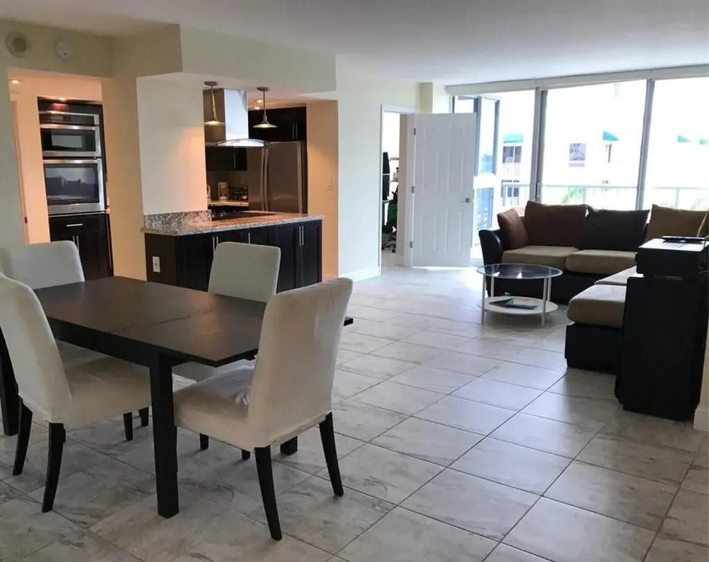 2655 Collins Avenue Miami Beach FL 33140