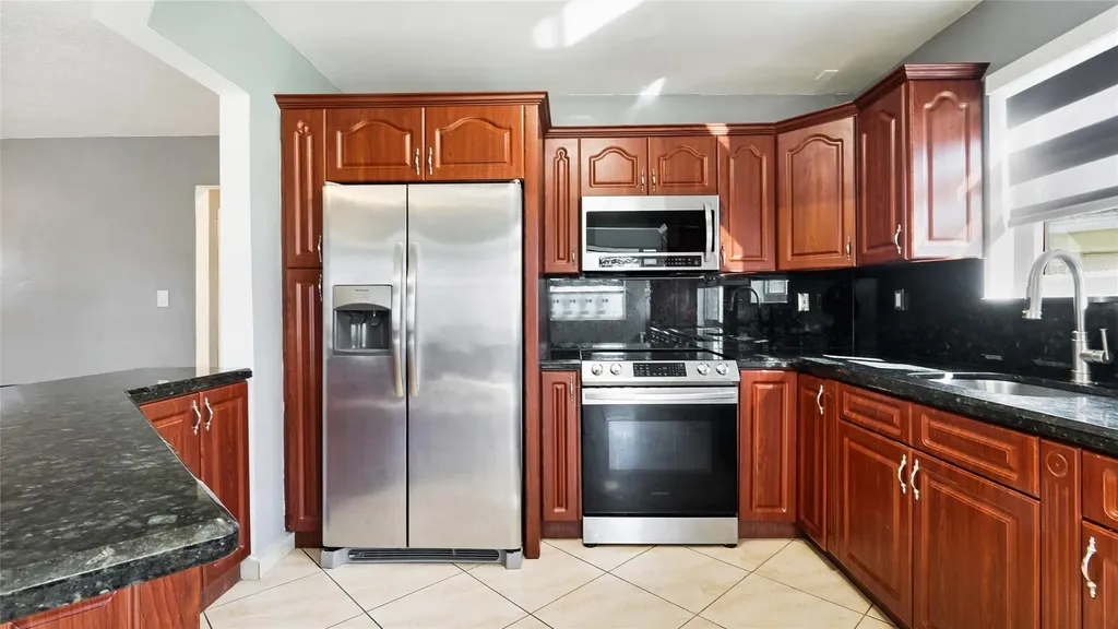 3140 Sheridan Lane Hollywood FL 33021