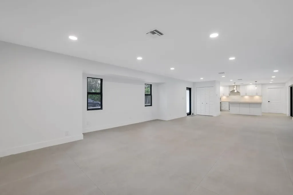 550 SW 6th Avenue Boca Raton FL 33486