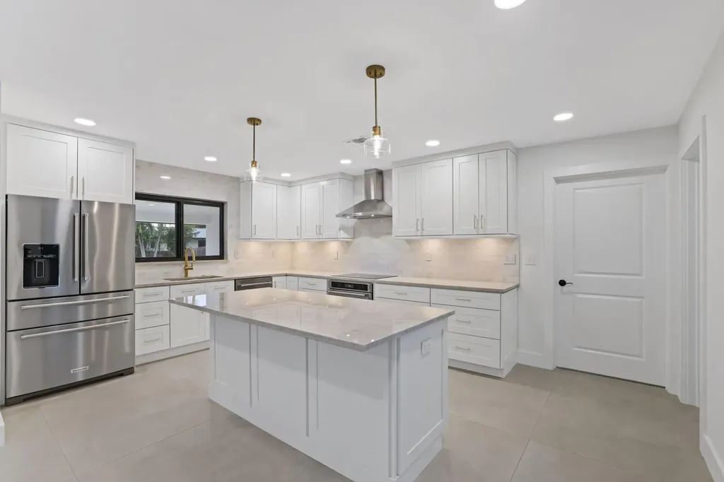 550 SW 6th Avenue Boca Raton FL 33486