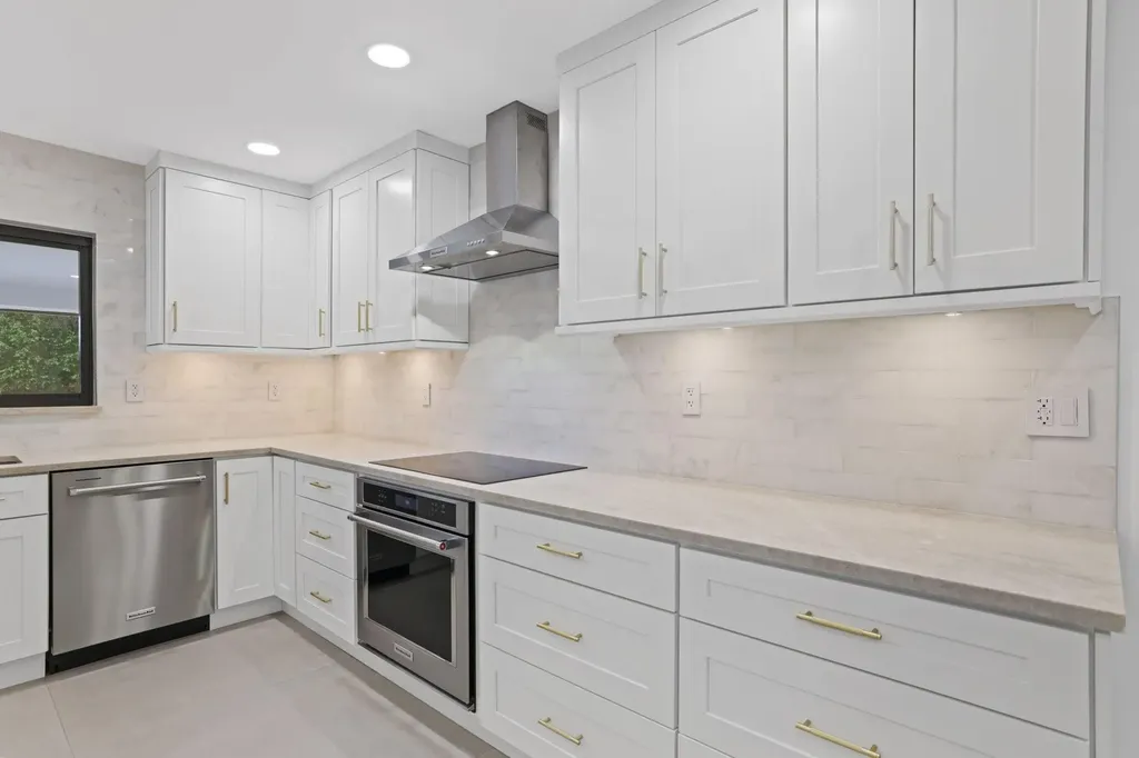 550 SW 6th Avenue Boca Raton FL 33486