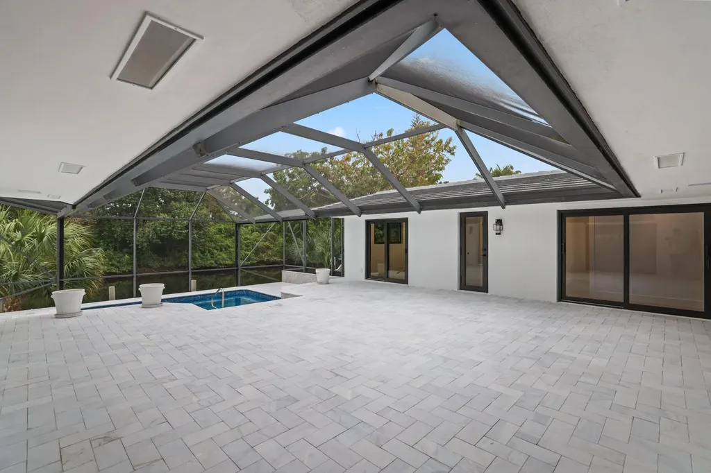 550 SW 6th Avenue Boca Raton FL 33486