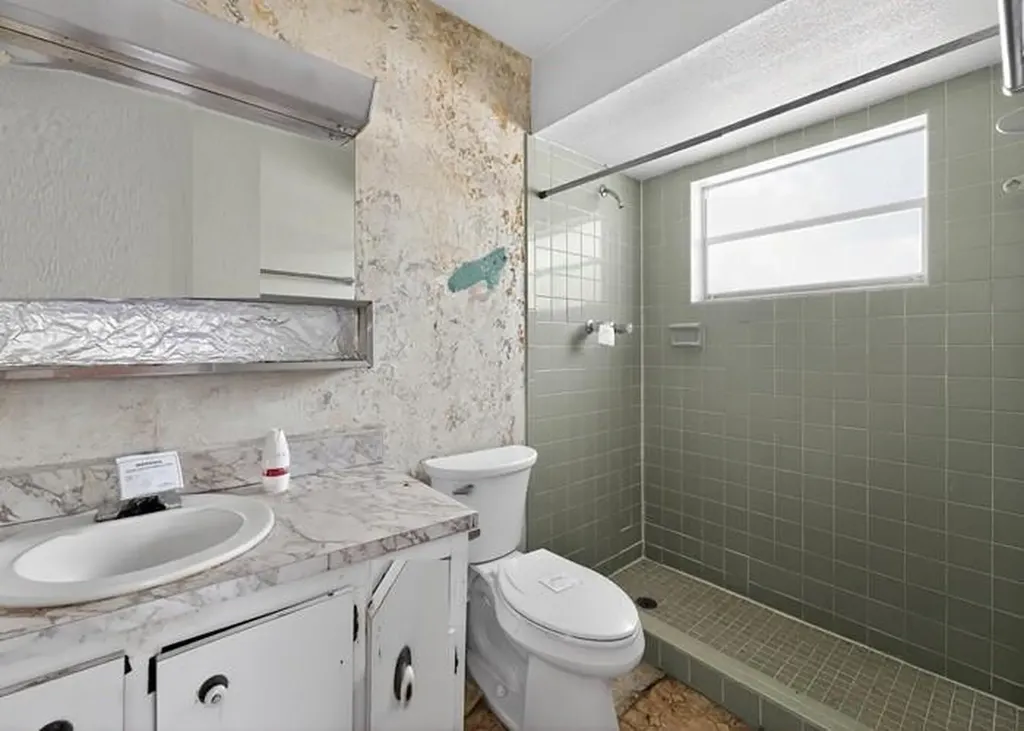 22164 SW 65th Terrace Boca Raton FL 33428