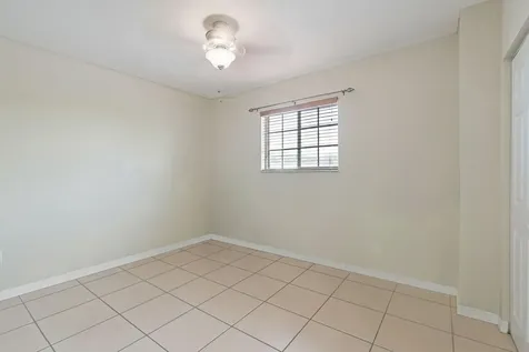 13765 SW 171st Terrace Miami FL 33177