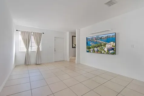 13765 SW 171st Terrace Miami FL 33177