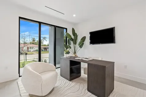 1113 Avocado Isle Fort Lauderdale FL 33315