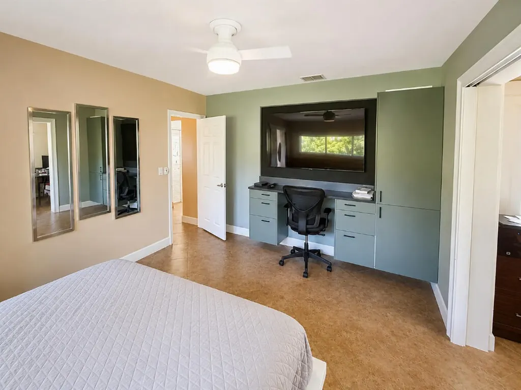 2200 NE 32nd Avenue Fort Lauderdale FL 33305