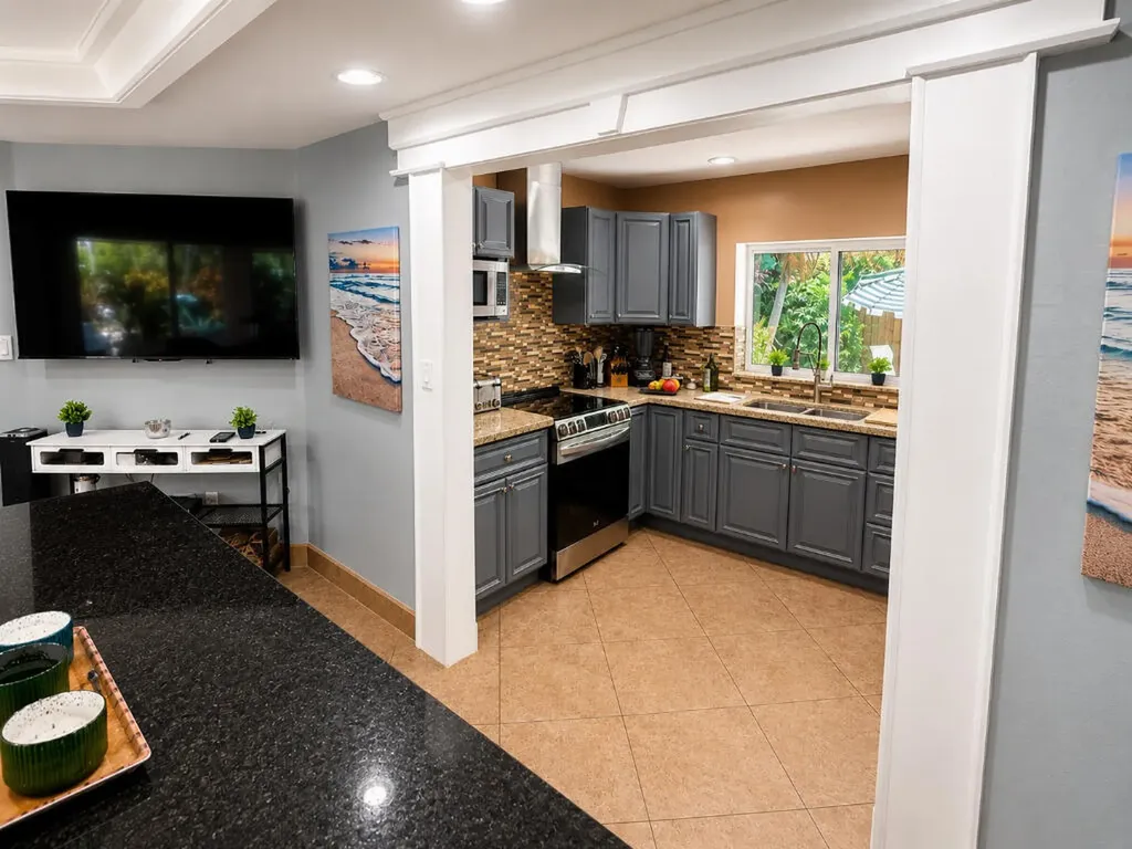 2200 NE 32nd Avenue Fort Lauderdale FL 33305