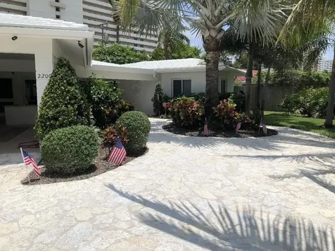 2200 NE 32nd Avenue Fort Lauderdale FL 33305