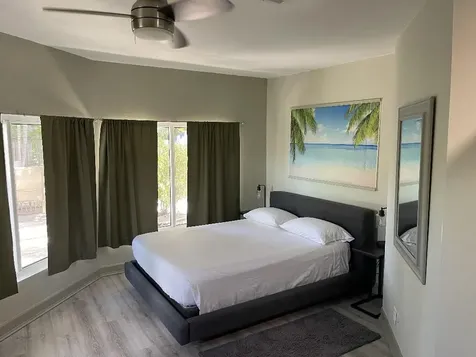 2200 NE 32nd Avenue Fort Lauderdale FL 33305