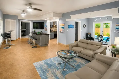 2200 NE 32nd Avenue Fort Lauderdale FL 33305