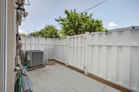 245 Riviera Circle Weston FL 33326