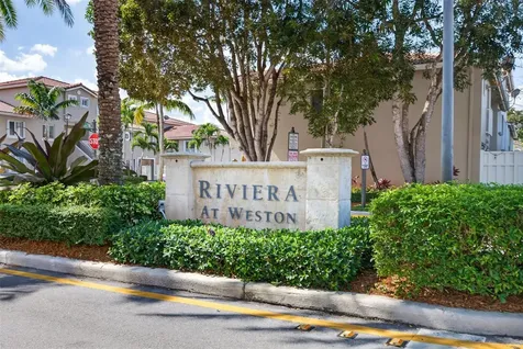 245 Riviera Circle Weston FL 33326