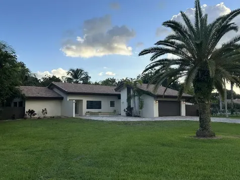11460 SW 1st Court Plantation FL 33325