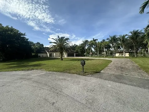 11460 SW 1st Court Plantation FL 33325