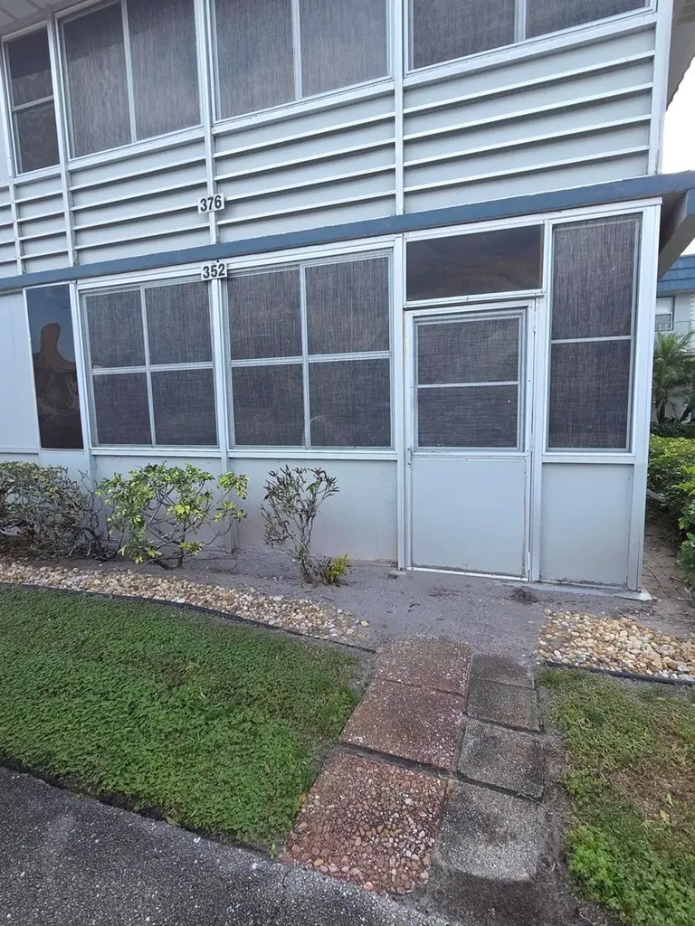 352 Brittany H Delray Beach FL 33446