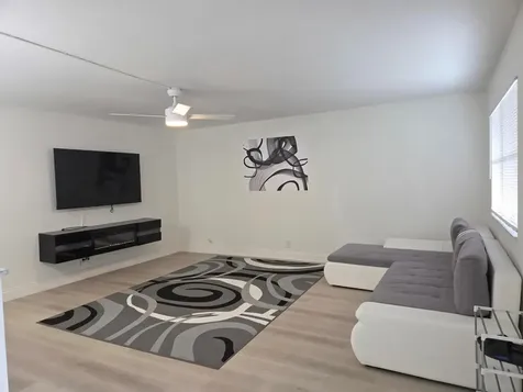 352 Brittany H Delray Beach FL 33446