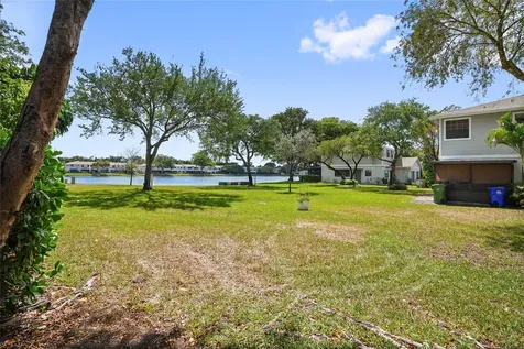 510 NW 103rd Terrace Pembroke Pines FL 33026