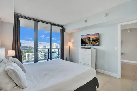 2600 E Hallandale Beach Boulevard Hallandale Beach FL 33009