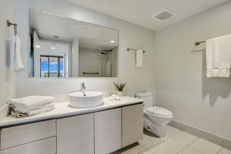 2600 E Hallandale Beach Boulevard Hallandale Beach FL 33009