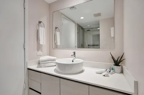 2600 E Hallandale Beach Boulevard Hallandale Beach FL 33009