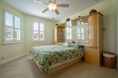 2825 Marina Circle Lighthouse Point FL 33064