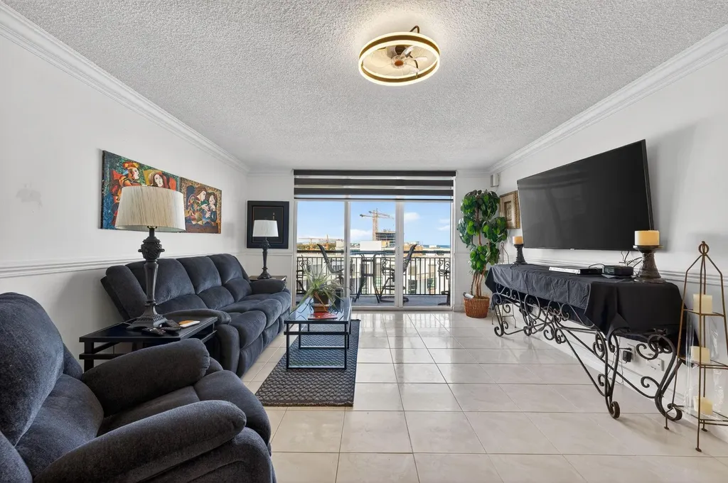 1149 Hillsboro Mile Hillsboro Beach FL 33062