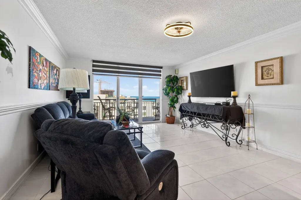 1149 Hillsboro Mile Hillsboro Beach FL 33062