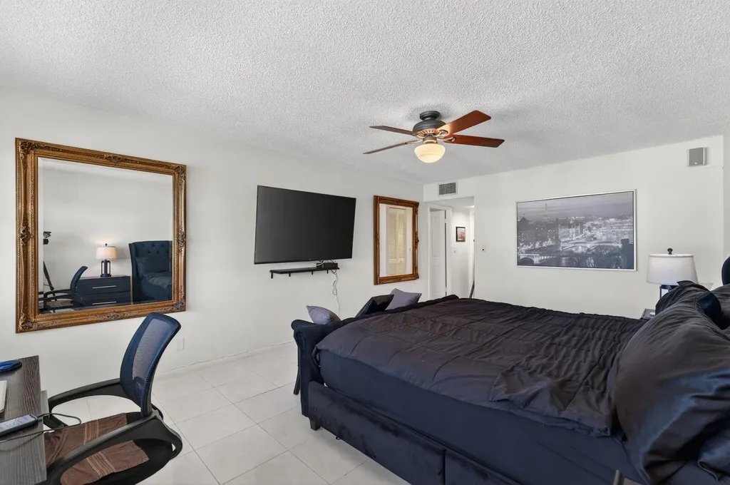 1149 Hillsboro Mile Hillsboro Beach FL 33062