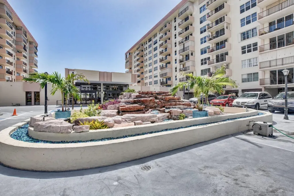 1149 Hillsboro Mile Hillsboro Beach FL 33062