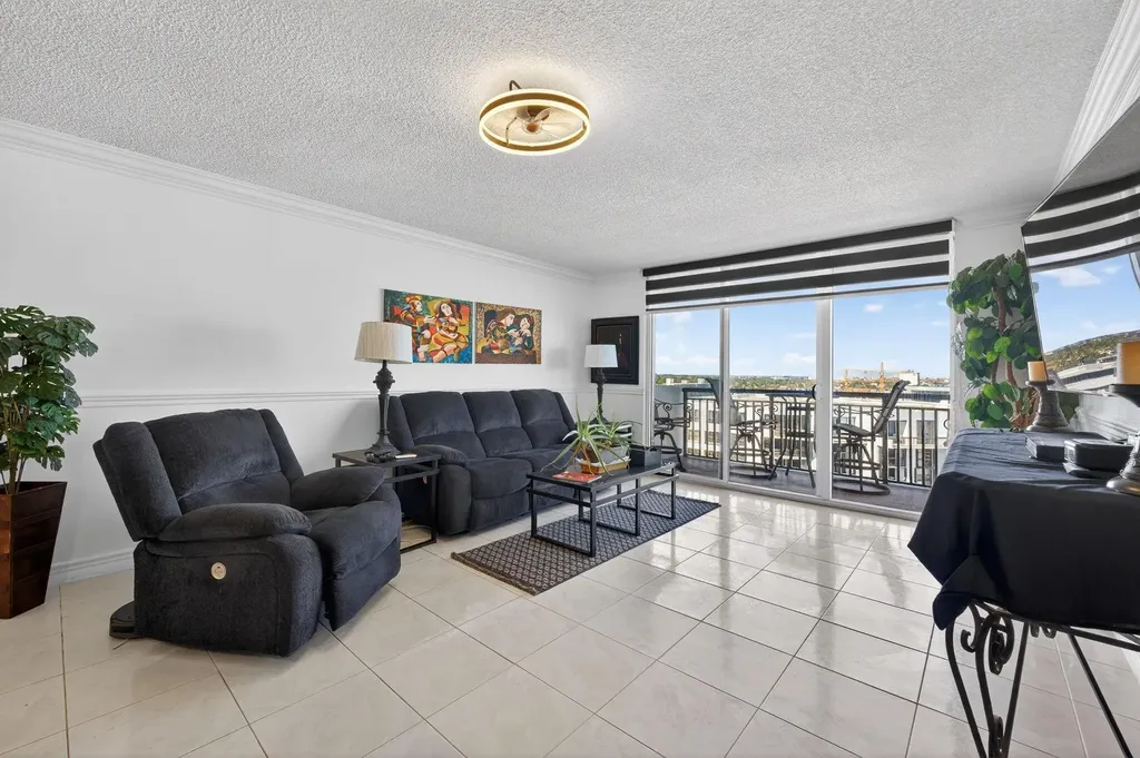 1149 Hillsboro Mile Hillsboro Beach FL 33062