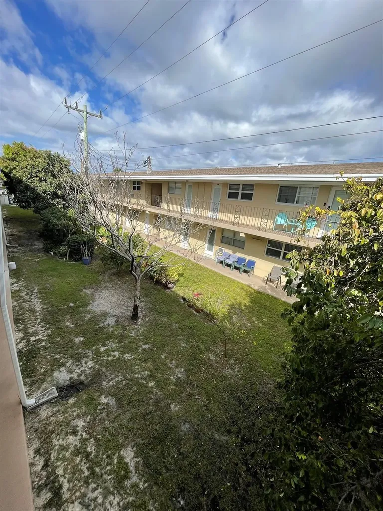 2141 NE 56th Street Fort Lauderdale FL 33308