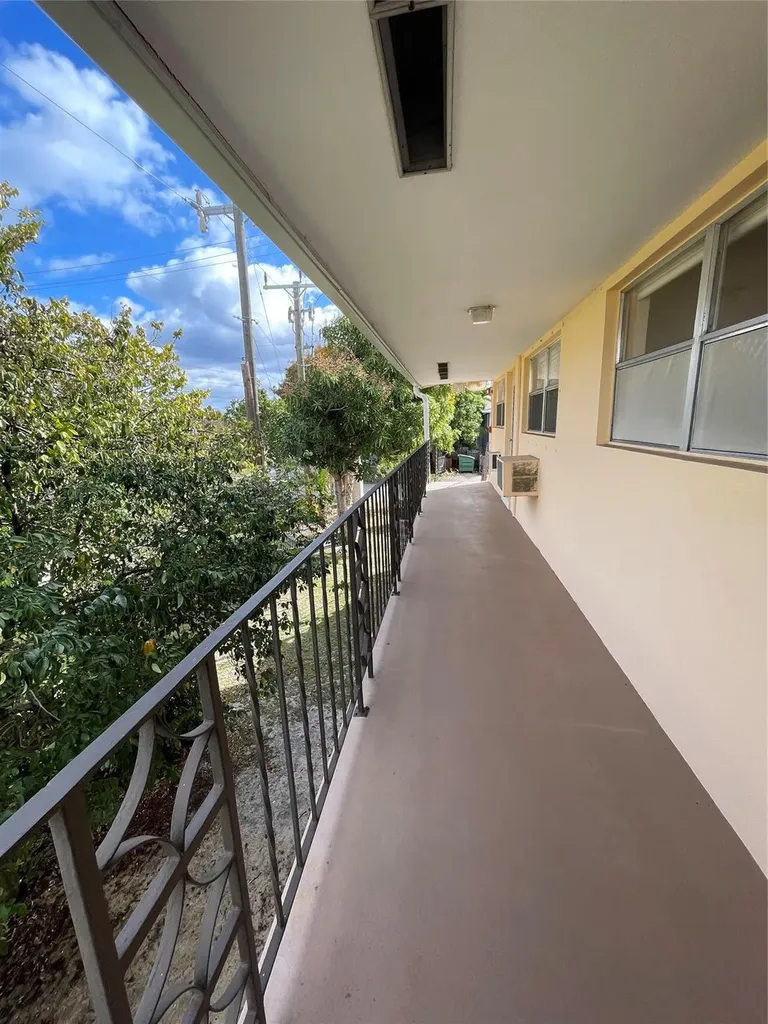 2141 NE 56th Street Fort Lauderdale FL 33308