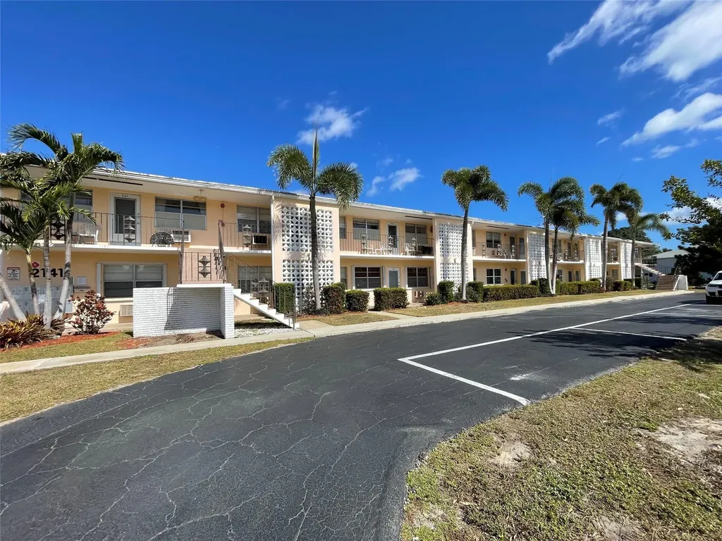 2141 NE 56th Street Fort Lauderdale FL 33308