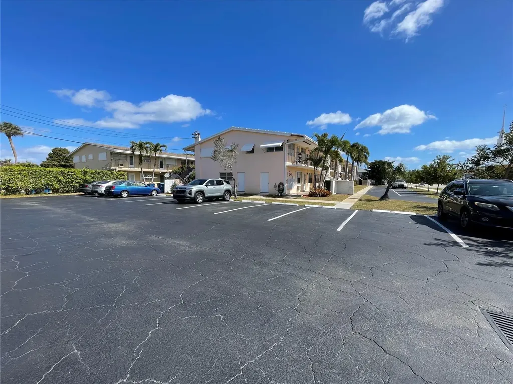 2141 NE 56th Street Fort Lauderdale FL 33308