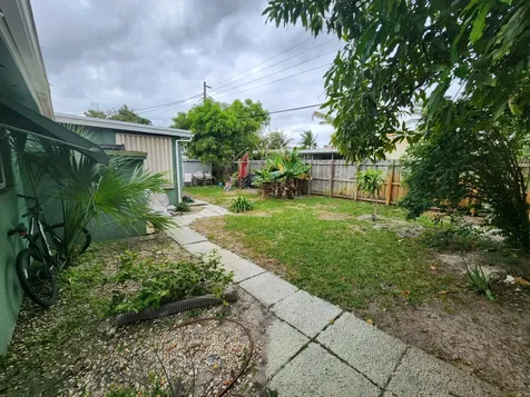 3523 NW 33rd Court Lauderdale Lakes FL 33309
