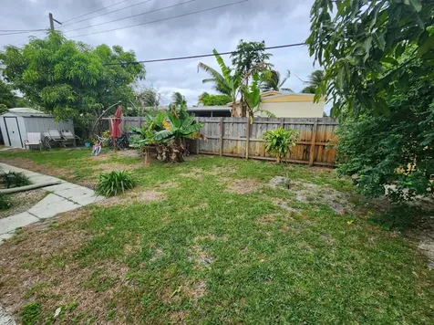 3523 NW 33rd Court Lauderdale Lakes FL 33309