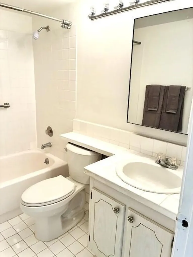 24 Keswick B Deerfield Beach FL 33442