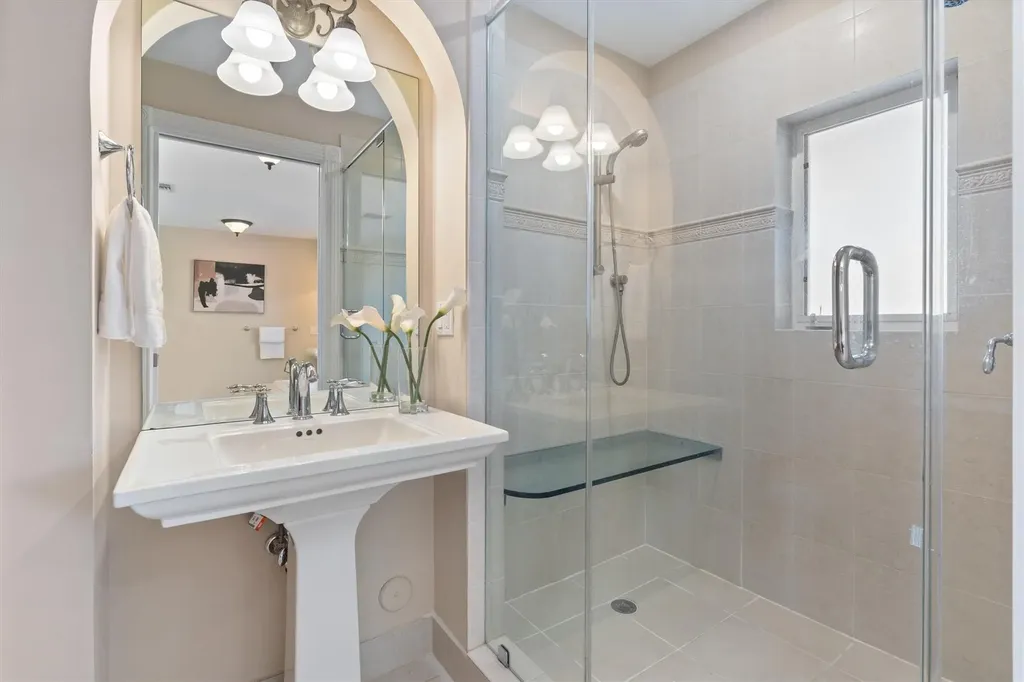 59 Hendricks Isle Fort Lauderdale FL 33301