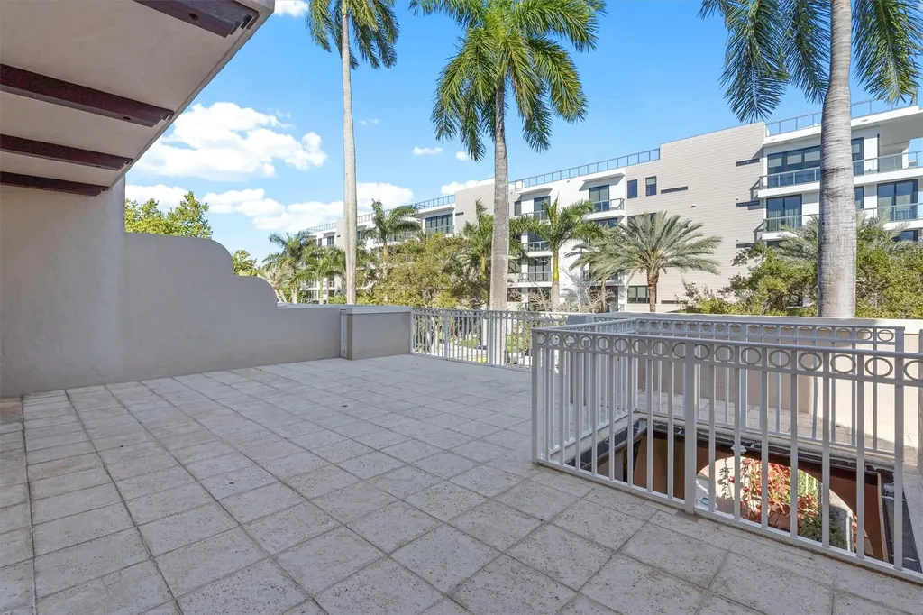 59 Hendricks Isle Fort Lauderdale FL 33301