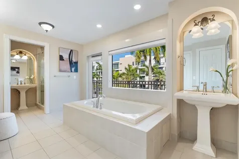 59 Hendricks Isle Fort Lauderdale FL 33301
