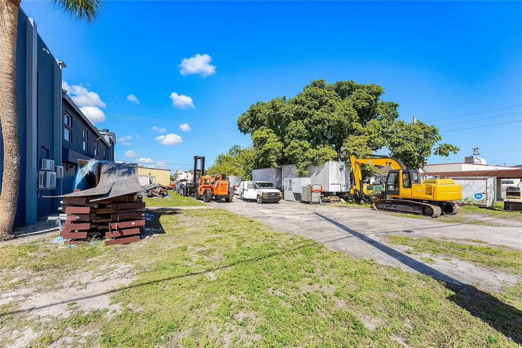 325 SW 26th Street Fort Lauderdale FL 33315
