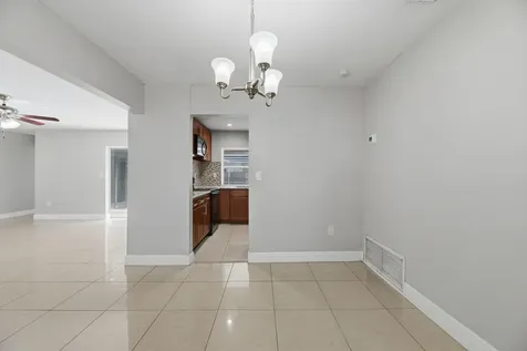 7560 Venetian Street Miramar FL 33023