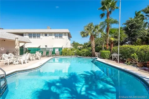 1560 Mckinley Street Hollywood FL 33020