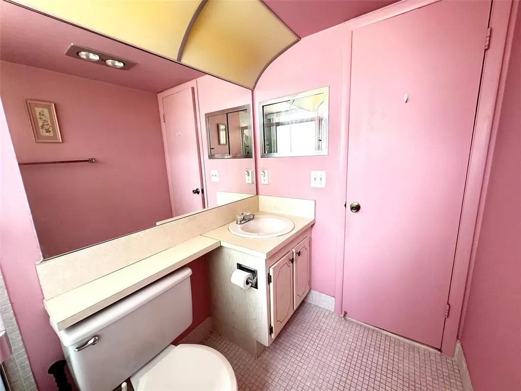 124 Ventnor F Deerfield Beach FL 33442