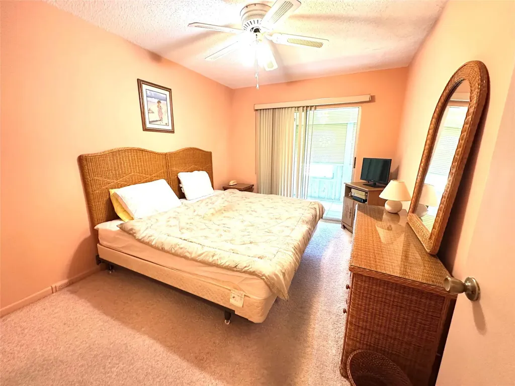 124 Ventnor F Deerfield Beach FL 33442