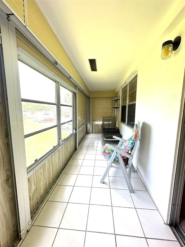 124 Ventnor F Deerfield Beach FL 33442