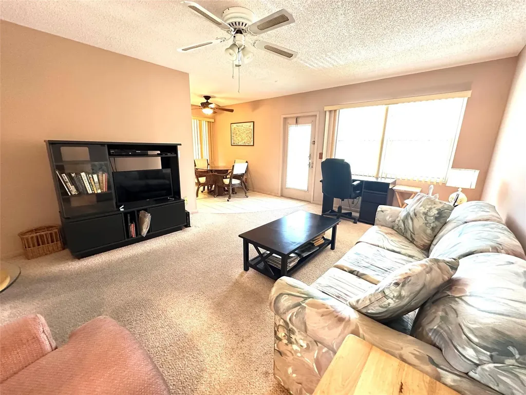 124 Ventnor F Deerfield Beach FL 33442
